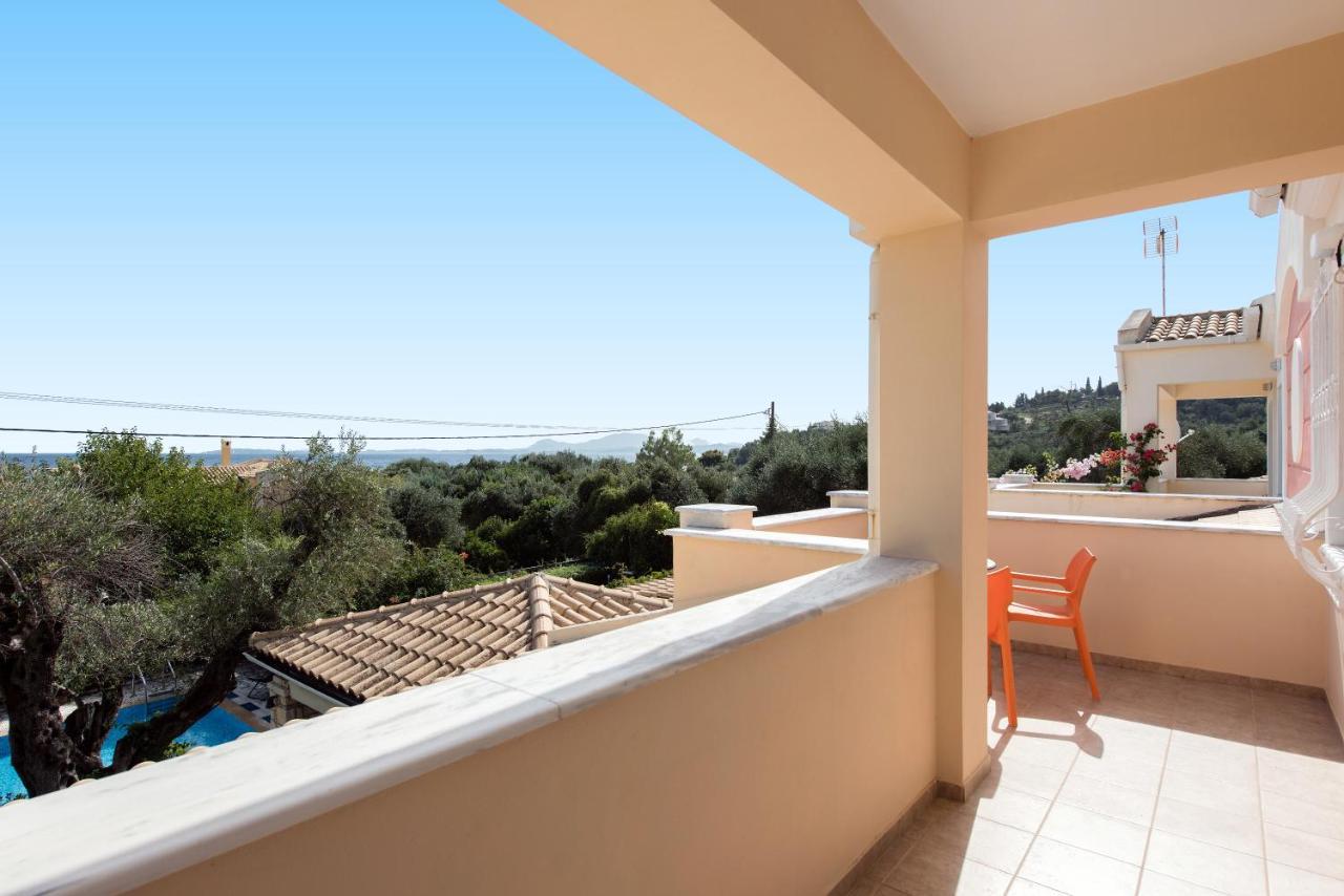 Villa Palmier Pyrgi  Екстериор снимка